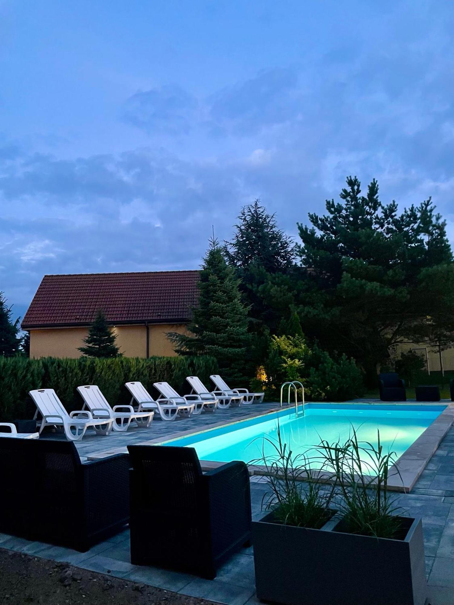Ow Delta Villa Rewal Bagian luar foto
